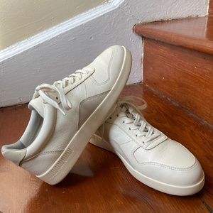 Everlane Off-White Leather Court Sneaker (9)